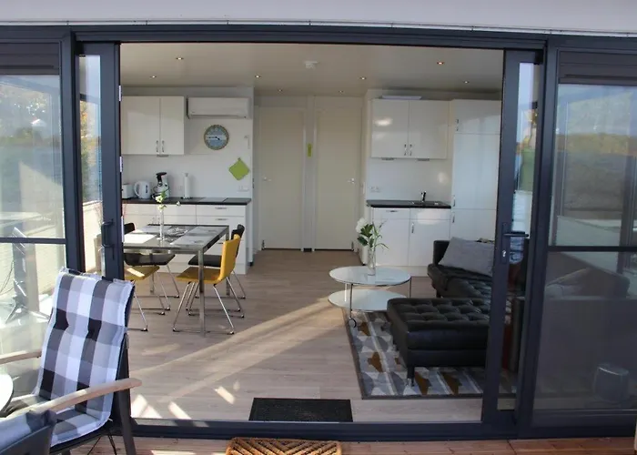 Floating 44 In - Boot 5