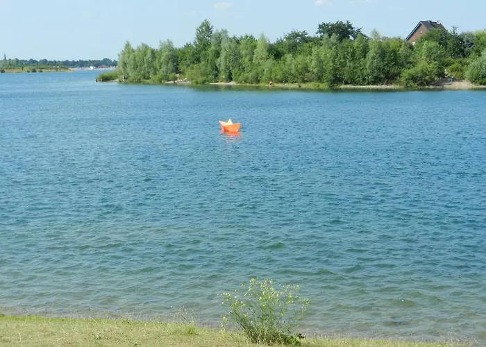 Floating 44 In - Boot 5 *